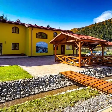 Pod Klakom 아파트