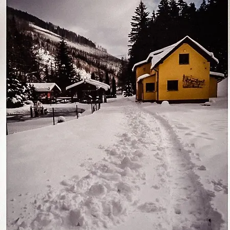 Pod Klakom 아파트 Fackov