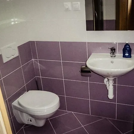 Pod Klakom 아파트